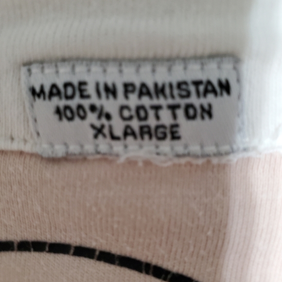 A shirt made by brand called "kirra" - Picture 4 of 9